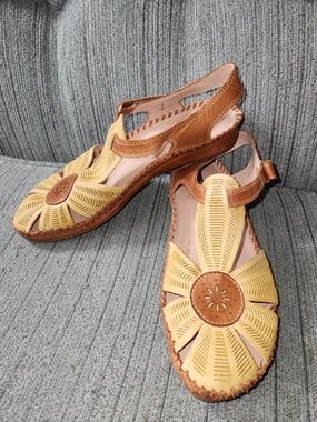 🍉PIKOLINOS Yellow and Brown Sandals